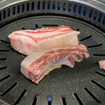 ヨプの王豚塩焼 熟成肉専門店 - 