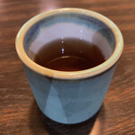 献上そば 羽根屋 - 無料飲料：蕎麦茶-温