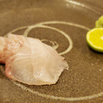 天ぷら料理 さくら - 釧路産タンタカ(カレイ)刺身