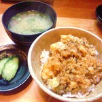 天ぷら たけうち - 食事は天丼で頂きました　大満足です～
