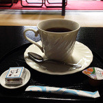 一休寺 - ホットコーヒー(チョコレート付き)300円