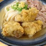 jikaseisanukiudontonikushimbashijinza - 肉うどんスペシャル（特大３玉）890円