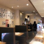 寿司と天ぷら ニューツルマツ - 内観