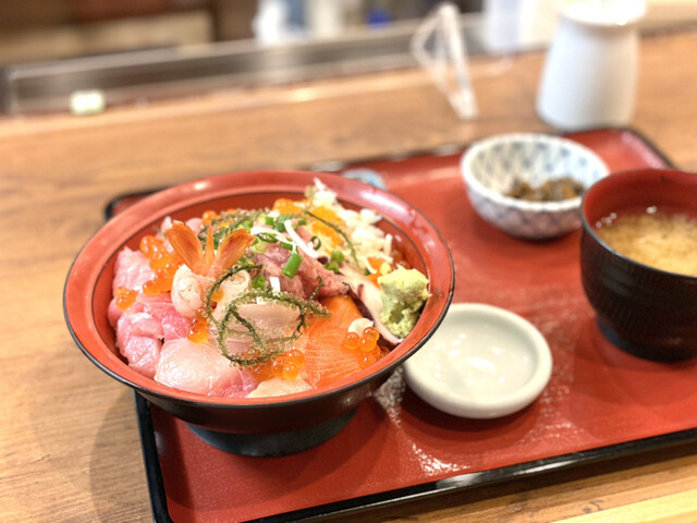 仲家 市場前 魚介料理 海鮮料理 食べログ