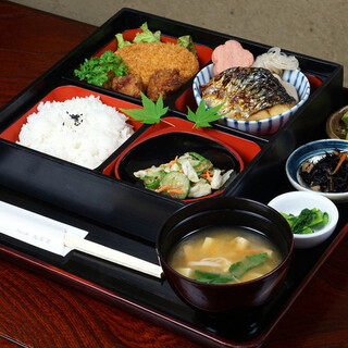 ごはん処 矢尾定_2