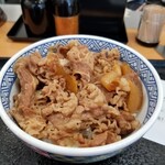 Yoshinoya - 牛丼並盛り(387円)