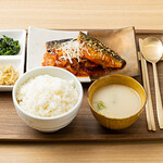 Kankoku Kateiryouri Suryon - 煮魚定食（ランチ）
