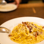 オステリアラブラ - カルボナーラは本当に食べて欲しい