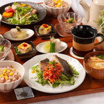 "Today's Fish Set Meal" with recommended fish dishes