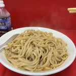 ラーメン二郎 - おや？「小」なのに何故か量が多いよ？