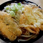 Choumei Udon - うどん大盛、やさい、魚天ぷらトッピング(税込750円)