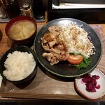 Meguro Kicchin - 豚生姜焼定食1,000円