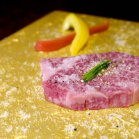 黒毛和牛焼肉 虎斑 北新地店 - ヘレ