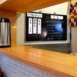 定食 美松 - この日の単品メニュー黒板。