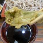 富士 - 蕎麦つゆに浸けるとピーマンも甘く感じます