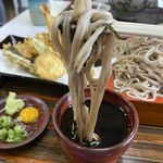 富士 - スッキリ辛めの蕎麦つゆが美味しいです