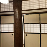 萬翠楼 福住 - 萬翠楼 15号室入口の柱の立派な事！！