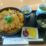 ペリカン - ロースカツ丼
            