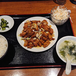 Shukushou Chuuka Izakaya - 油淋鶏定食( 850円)