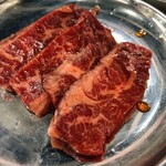 焼肉・ホルモンギョーザのオンリーギュー - 