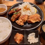 ガスト - 合盛り定食（ももから揚げ2個＋甘とろ2個、ご飯大）