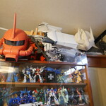 めだかタンタン - お店2階はガンダムの宝庫！