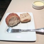 ファンベック・ナオト - 自家製全粒粉のパン（天然酵母）　断面