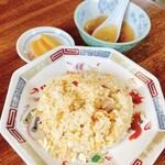 一品香 - 半チャーハン スープ付 270円