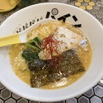 パパパパパイン - パイナップル海老塩ラーメン