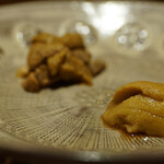 鮨 さいとう - 赤ウニ食べ比べ（萩）