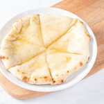 허니치즈난 Honey Cheese Naan