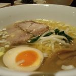 らーめん　羽化庵 - 塩ラーメン