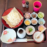 五島うどんと酒菜 はちびら - 