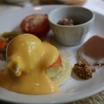 明神館 - 朝のエッグベネディクト