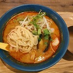 タイ料理 タラート - トムヤムヌードル