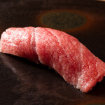 鮨 ともあき - トロのにぎり