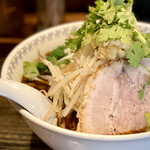 スパイス・ラー麺 卍力 - 〈2021年8月再訪・80回目〉スパイスもやしラーメン 980円・大蒜 50円