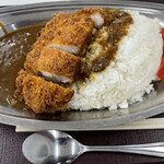 佐野SA・下り フードコート - 三元豚ロースカツカレーメガ盛り❗️