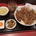 中華菜館 紅宝石 - 肉丼大