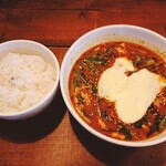 CURRY ZION - ニラ豚スープカレー (1,188円・税込)