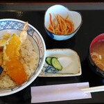 Yama mi - 天丼と小鉢の日替り定食
