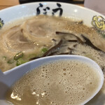 博多らーめん うしじま - 豚骨泡系スープ