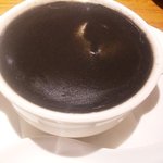 糖朝 玉川店 - 豆腐花入りの黒ごま汁
