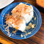 パル - 料理写真:豆腐。出されたまんま写真撮りました。