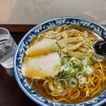 日の出食堂 - 醤油ﾗｰﾒﾝ550円