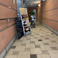 レストラン アルティザン（restaurant Artisan） - 外階段上がりきると　もう涼しい風が…。