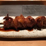 とり茶太郎 - ほろほろ鳥 レバー（アップ）