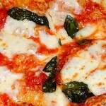 Pizzeria Pino Isola VESTA - マルゲリータ