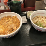 Nakau - 親子丼とうどんセット
