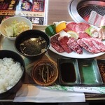 炭火焼肉 もざいく - 